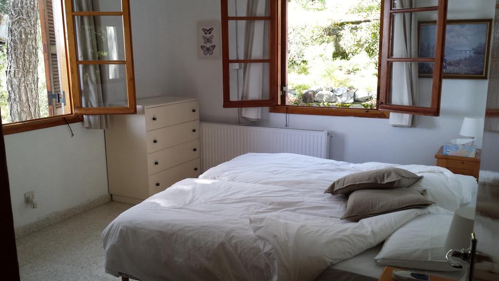 Villa In Moniatis Cameră foto