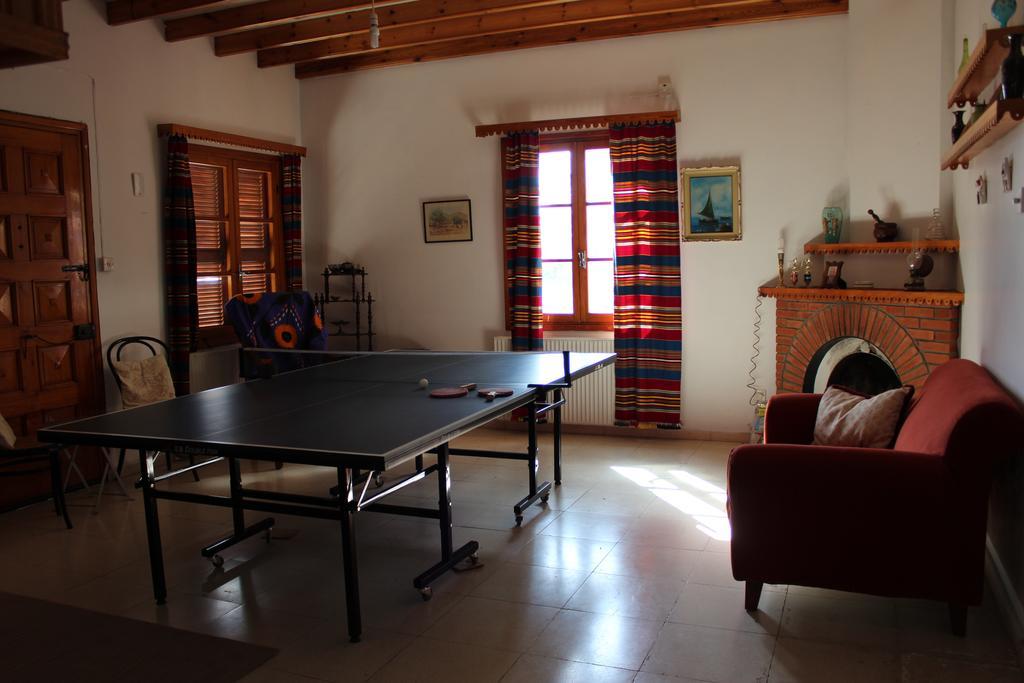 Villa In Moniatis Cameră foto