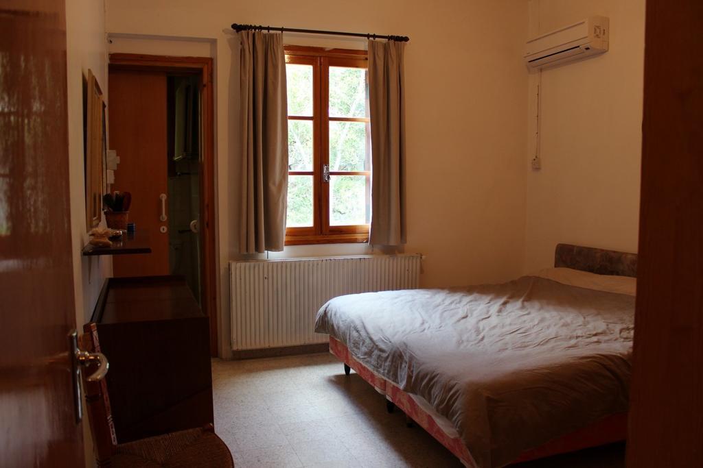 Villa In Moniatis Cameră foto